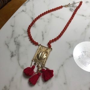 Tasseled necklace